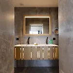 & Restaurant Origines Par Adrien Descouls - Teritoria 5* Le Broc (Puy-de-Dome)