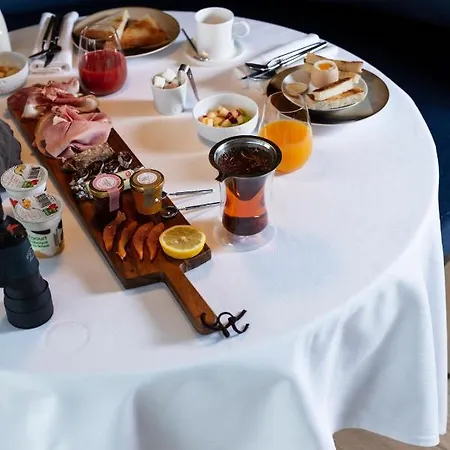 & Restaurant Origines Par Adrien Descouls - Teritoria Otel 5*