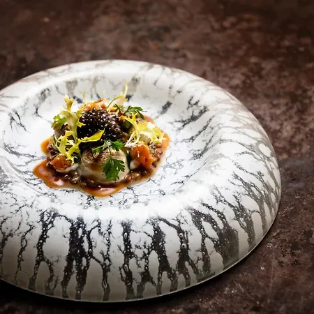 & Restaurant Origines Par Adrien Descouls - Teritoria Le Broc (Puy-de-Dome)