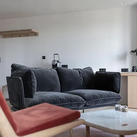 Origines Par Adrien Descouls Hotel