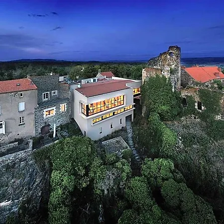 & Restaurant Origines Par Adrien Descouls - Teritoria 5* Le Broc (Puy-de-Dome)