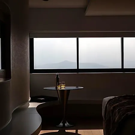 Hotel & Restaurant Origines Par Adrien Descouls - Teritoria 5*